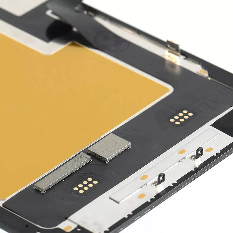 14 più schermi LCD