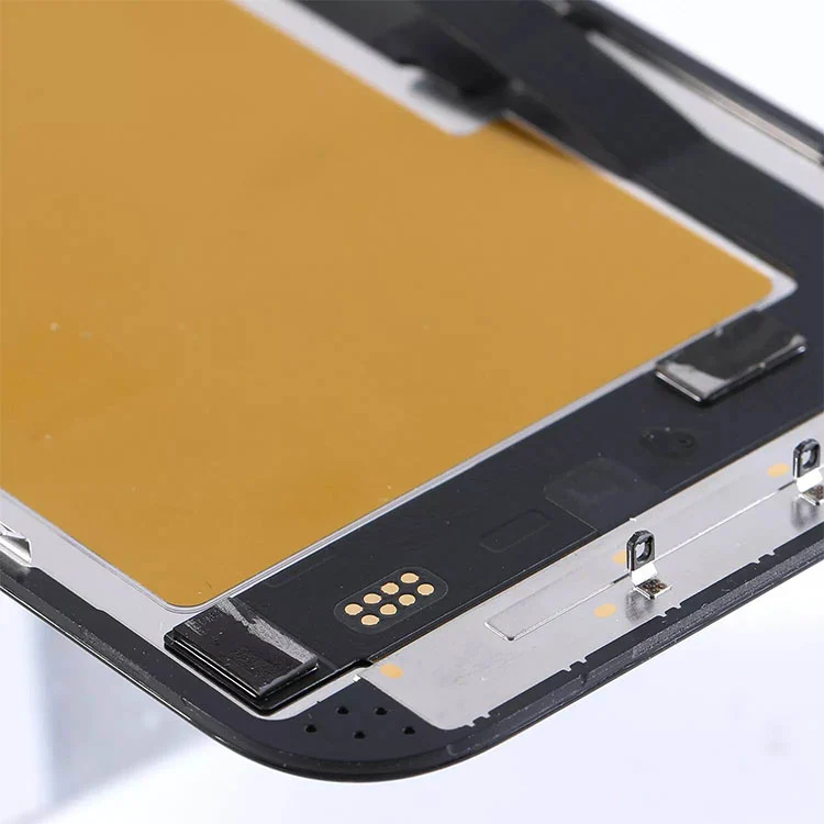 16 più schermi LCD