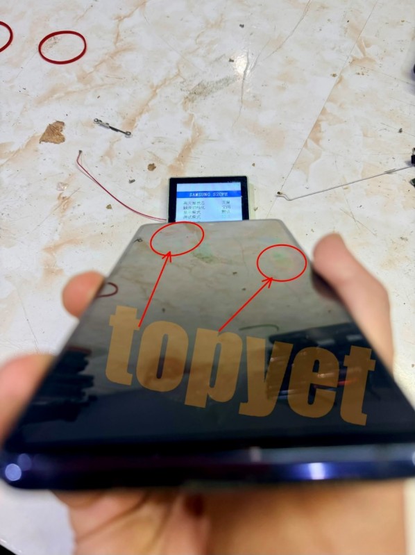 Come individuare rapidamente gli schermi LCD Samsung completamente rotti
